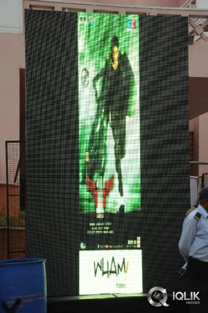 1-Nenokkadine-Movie-Audio-Release